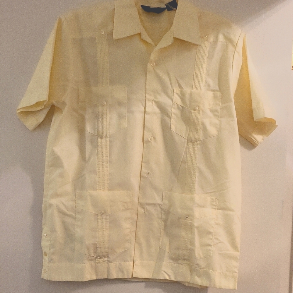 Men's Yellow Short Sleeve Guayabera Shirt